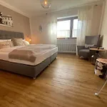 Lindenhof Hotel 3*