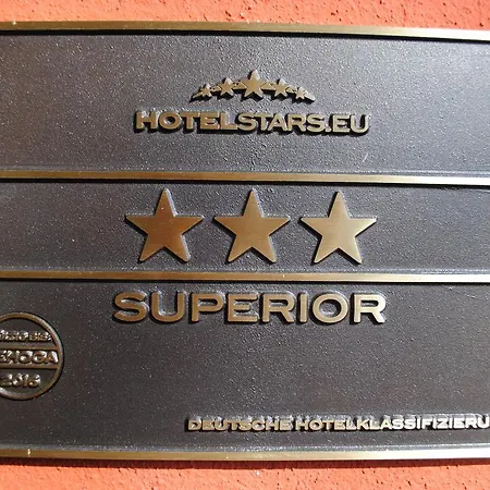 Hotel Lindenhof 3*