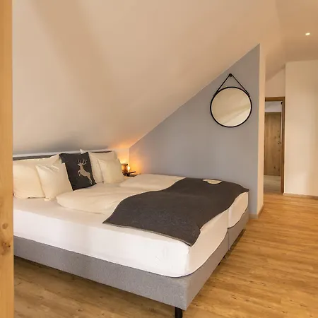 Lindenhof Hotel 3*