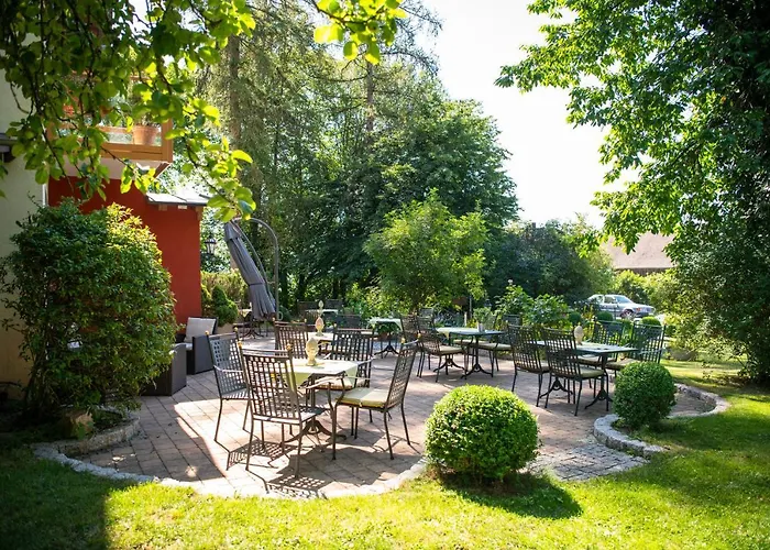 Lindenhof Hotel 3*