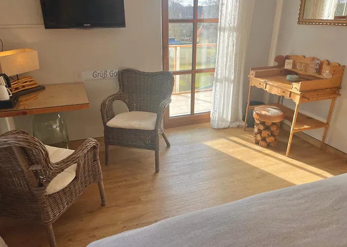 Lindenhof Hotel 3*