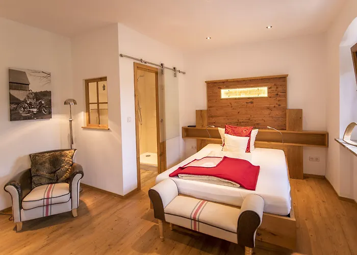 Hotel Lindenhof 3*